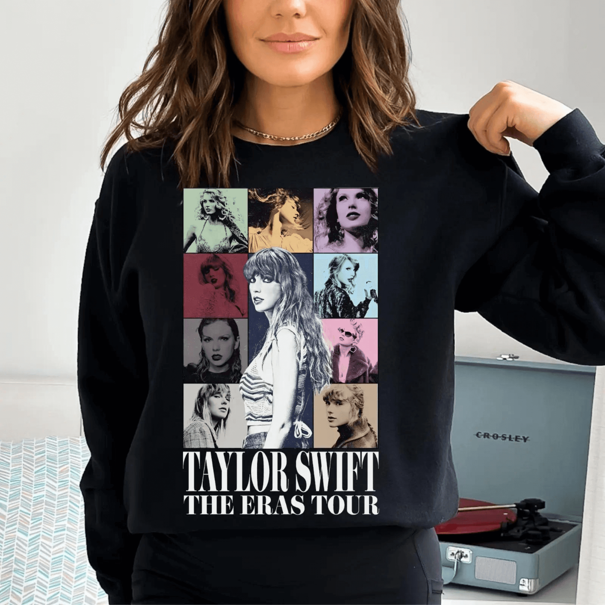 値引きok Taylor Swift The Eras Tourスウェット S Taylor Swift Eras Tour Sweatshirt – Shoptown Boutique